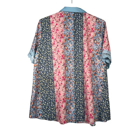 Floral Patchwork Button-Up Shirt With Lace Accents Size 4XL - Picture 3 of 5